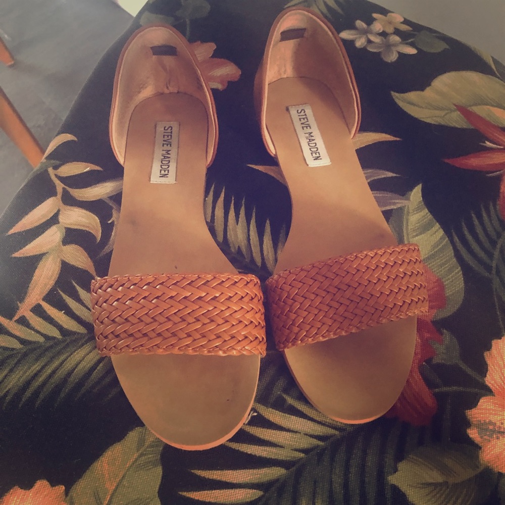 Steve Madden sandal flats